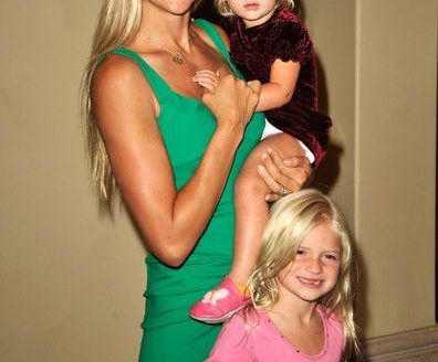gabrielle-reece-volleyball-daughters