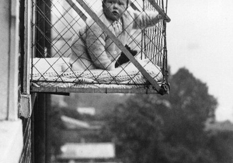 article-2178140-1430FDD0000005DC-972 634x768