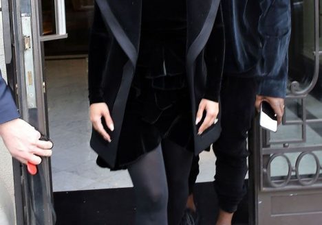 rs 634x1024-150305063055-634-Kim-Kardashian-Blonde-JR-3515